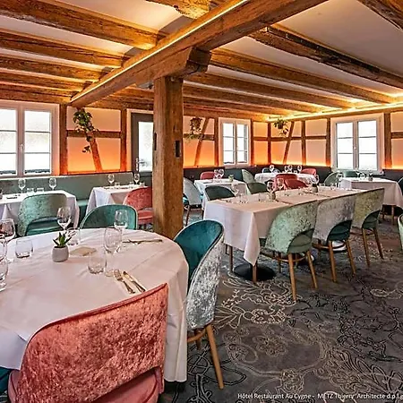 Hotell Restaurant Au Cygne 3*